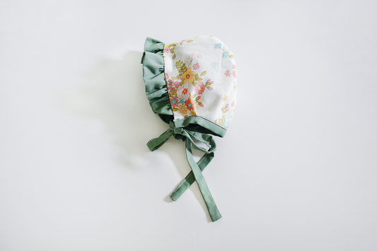Spring Little Ruffle Bonnet